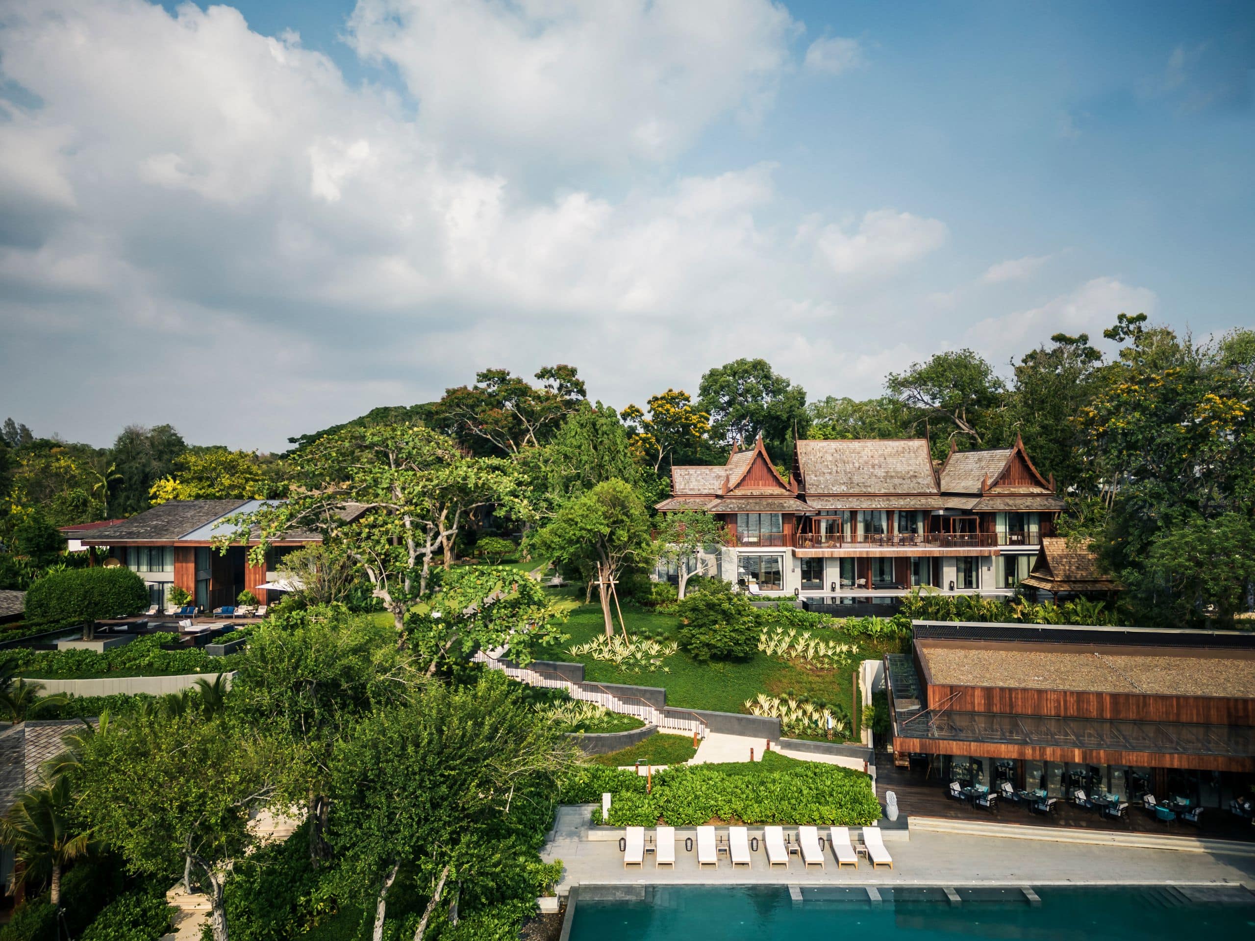 Andaz Pattaya Jomtien Beach Exterior View Of Houses And Pool