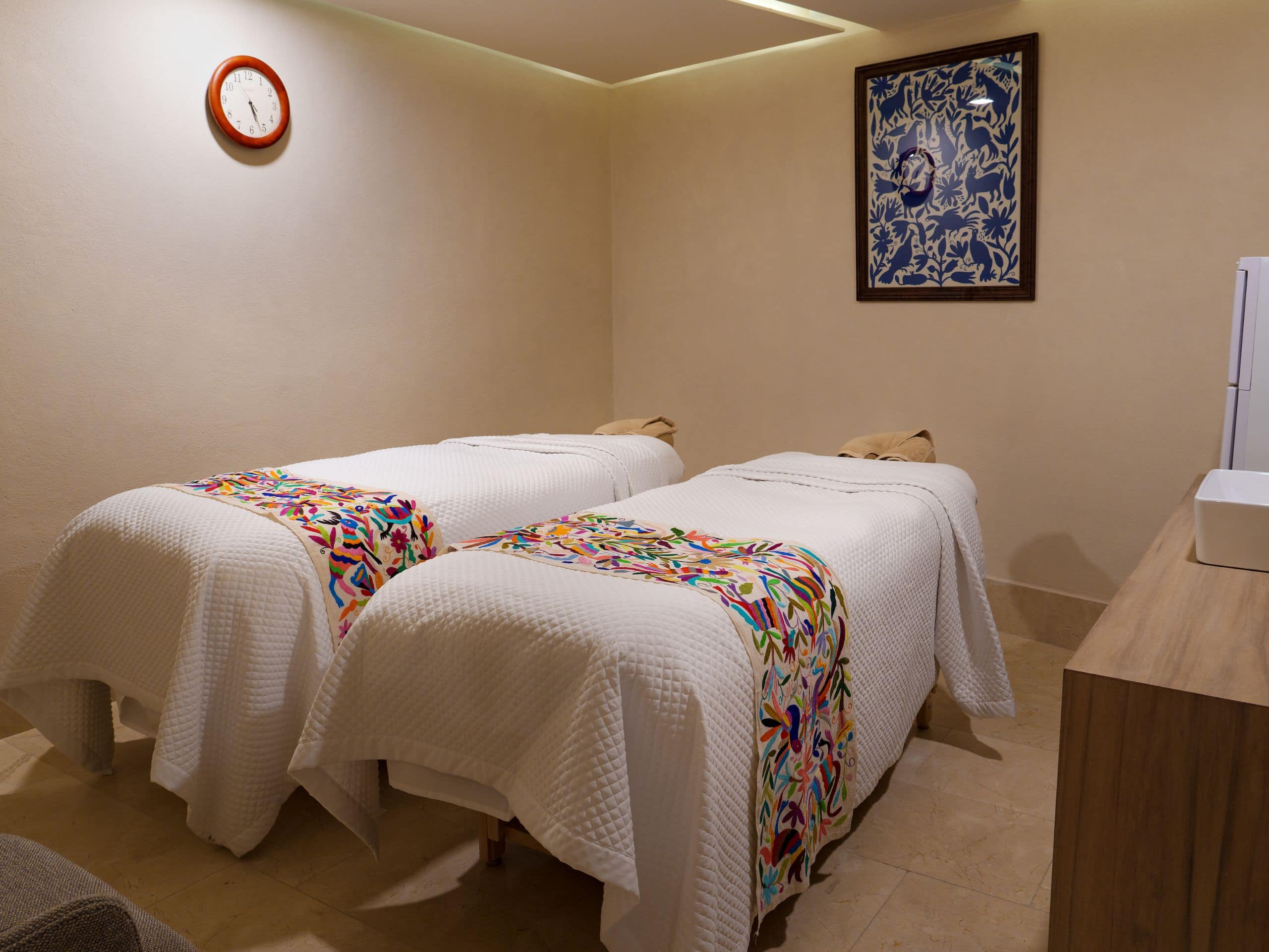 Numu Boutique Hotel San Miguel de Allende Spa Massage Tables