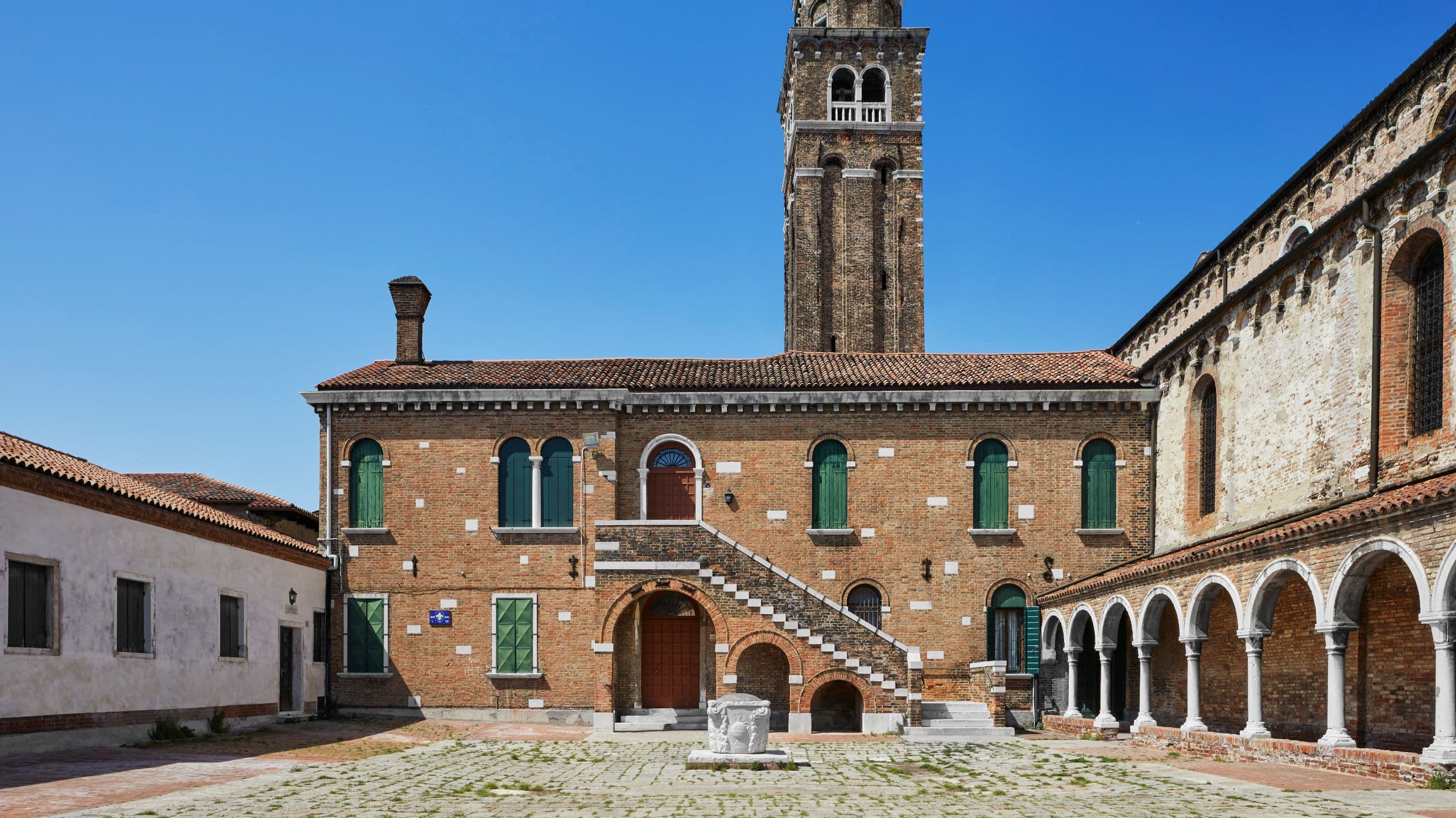 Hyatt Centric Murano Venice Venue Theatre Courtyard
