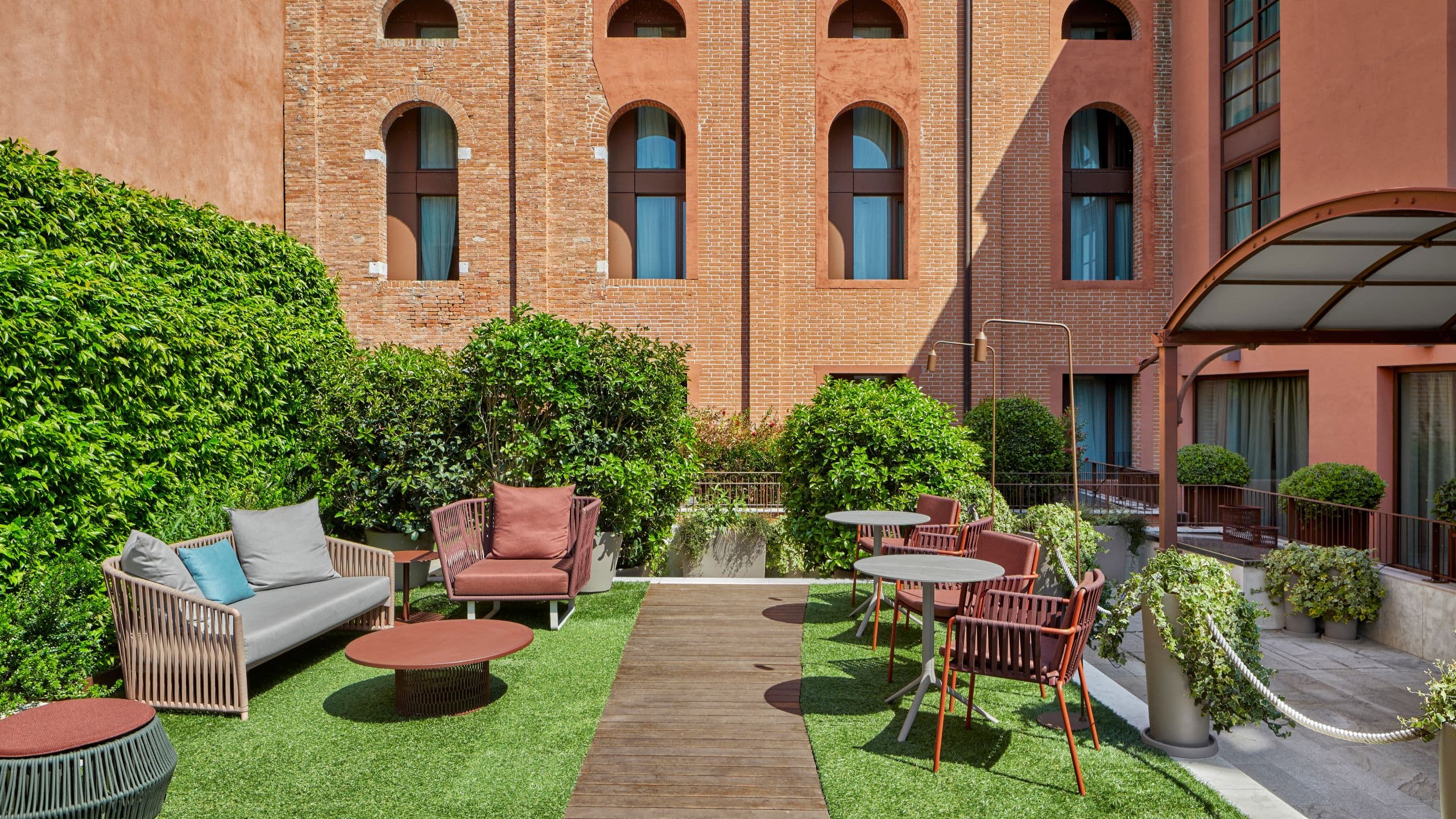 Hyatt Centric Murano Venice Spritz Fizz Lounge