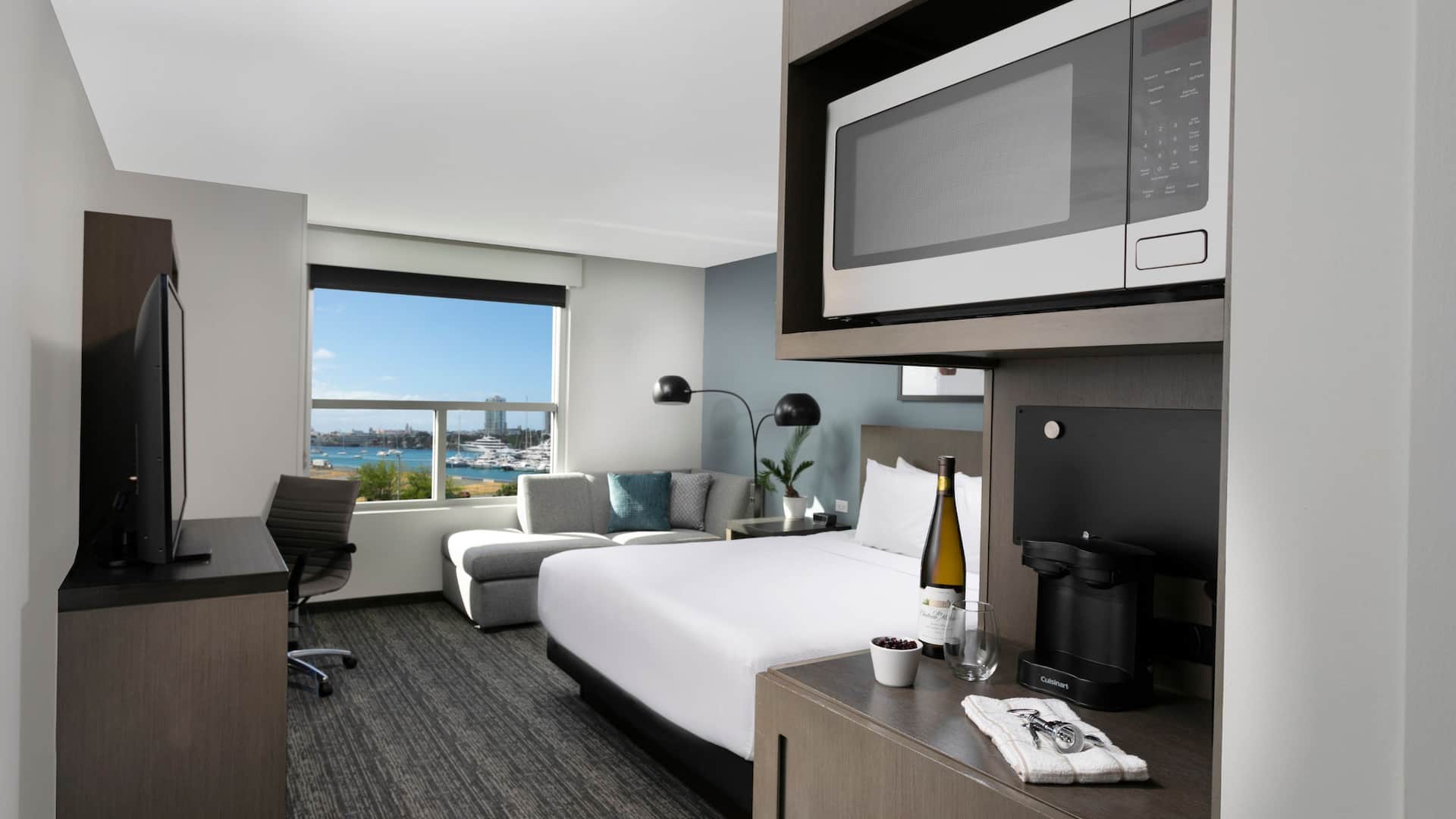 第 1，共 3 Hyatt House San Juan Bay View King Den