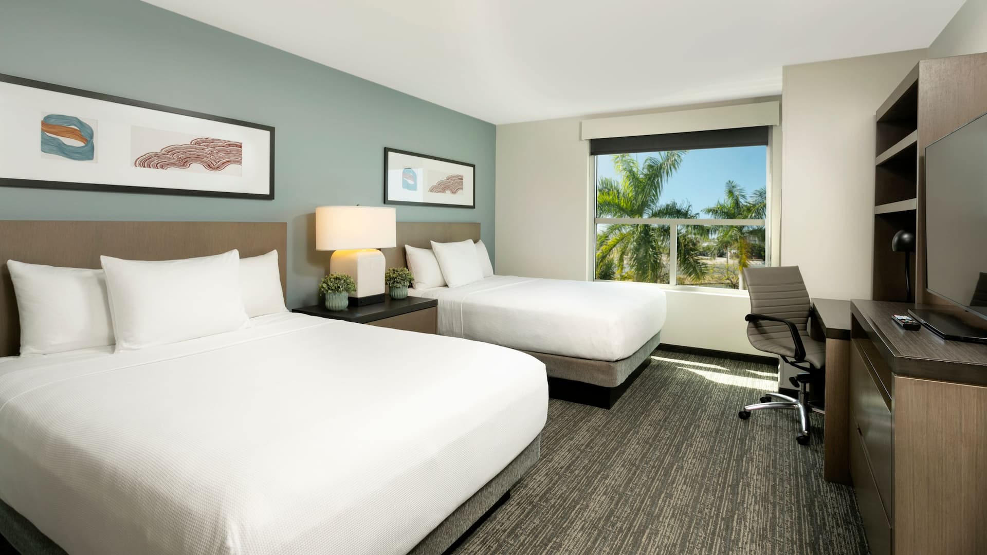 Hyatt House San Juan Queen Den