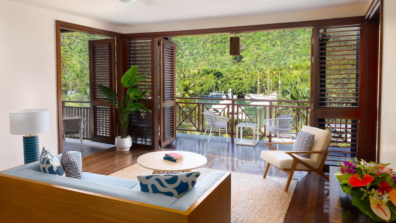 Master Suite Residence Living