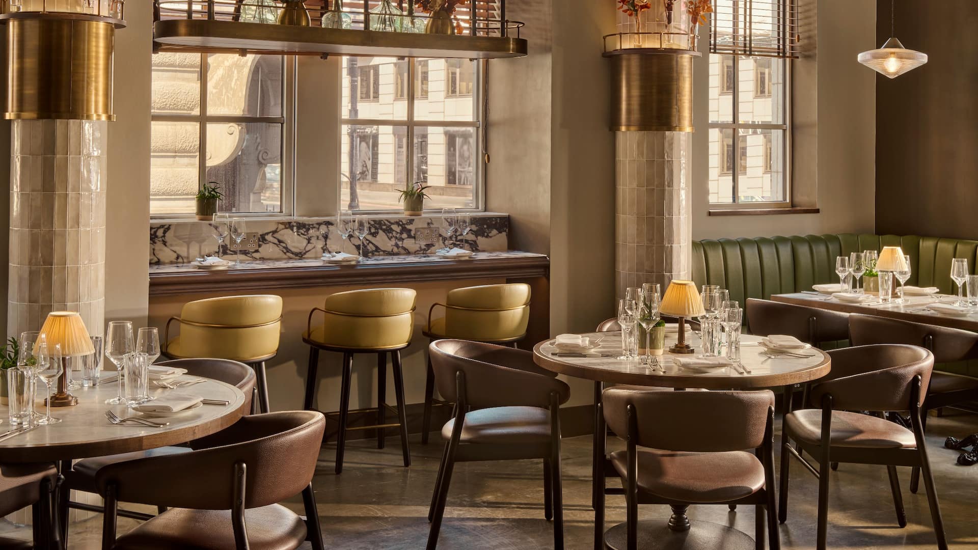 Hyatt Regency London Blackfriars Nynlon Windows High Table