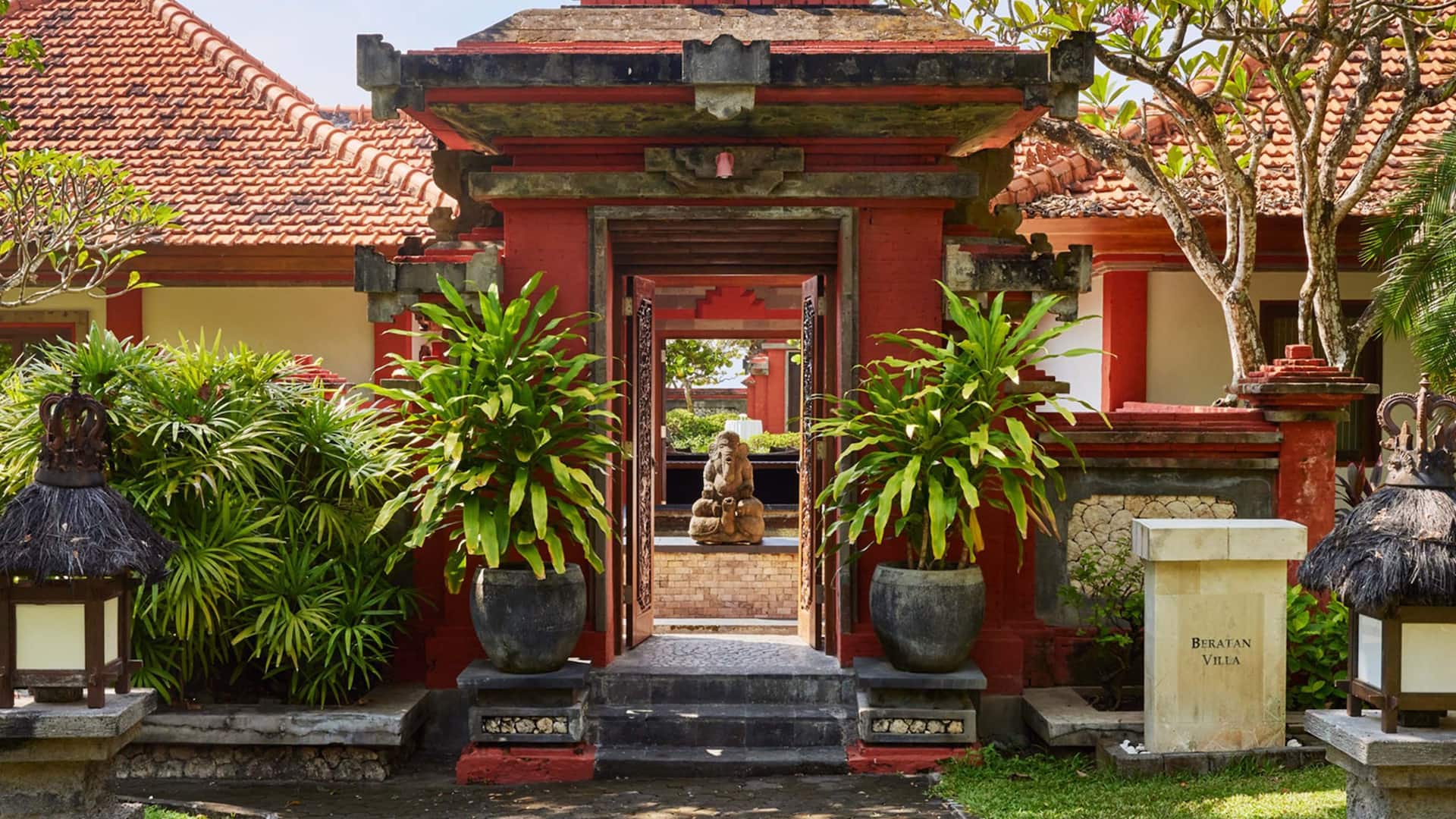 Grand Hyatt Bali Villa Beratan Entrance Gate