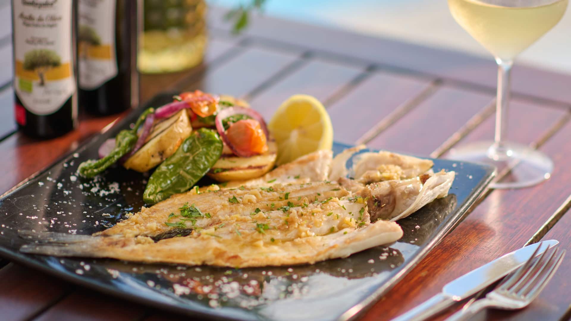 1 de 2 Grand Hyatt La Manga Club Golf & Spa Sol Y Sombra Restaurant Fish