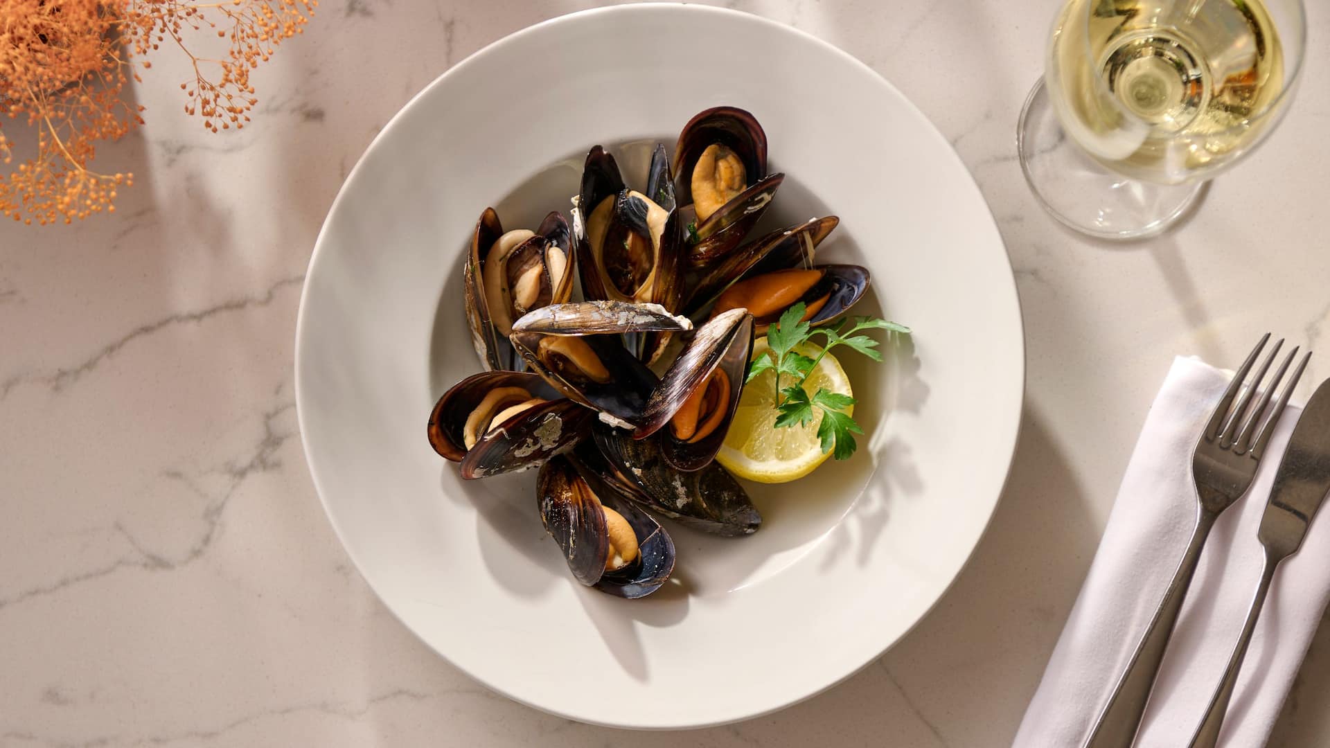 Grand Hyatt La Manga Club Golf & Spa Sol Y Sombra Restaurant Mussels