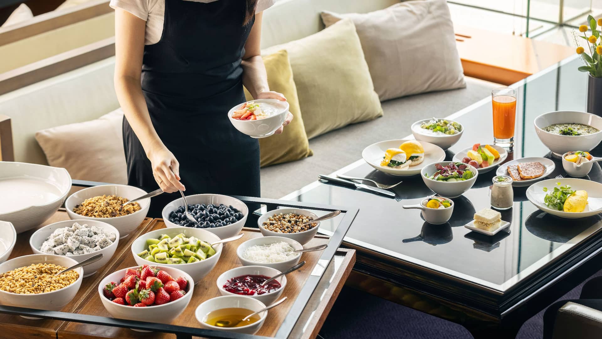 Grand Hyatt Seoul Gallery Serving Table