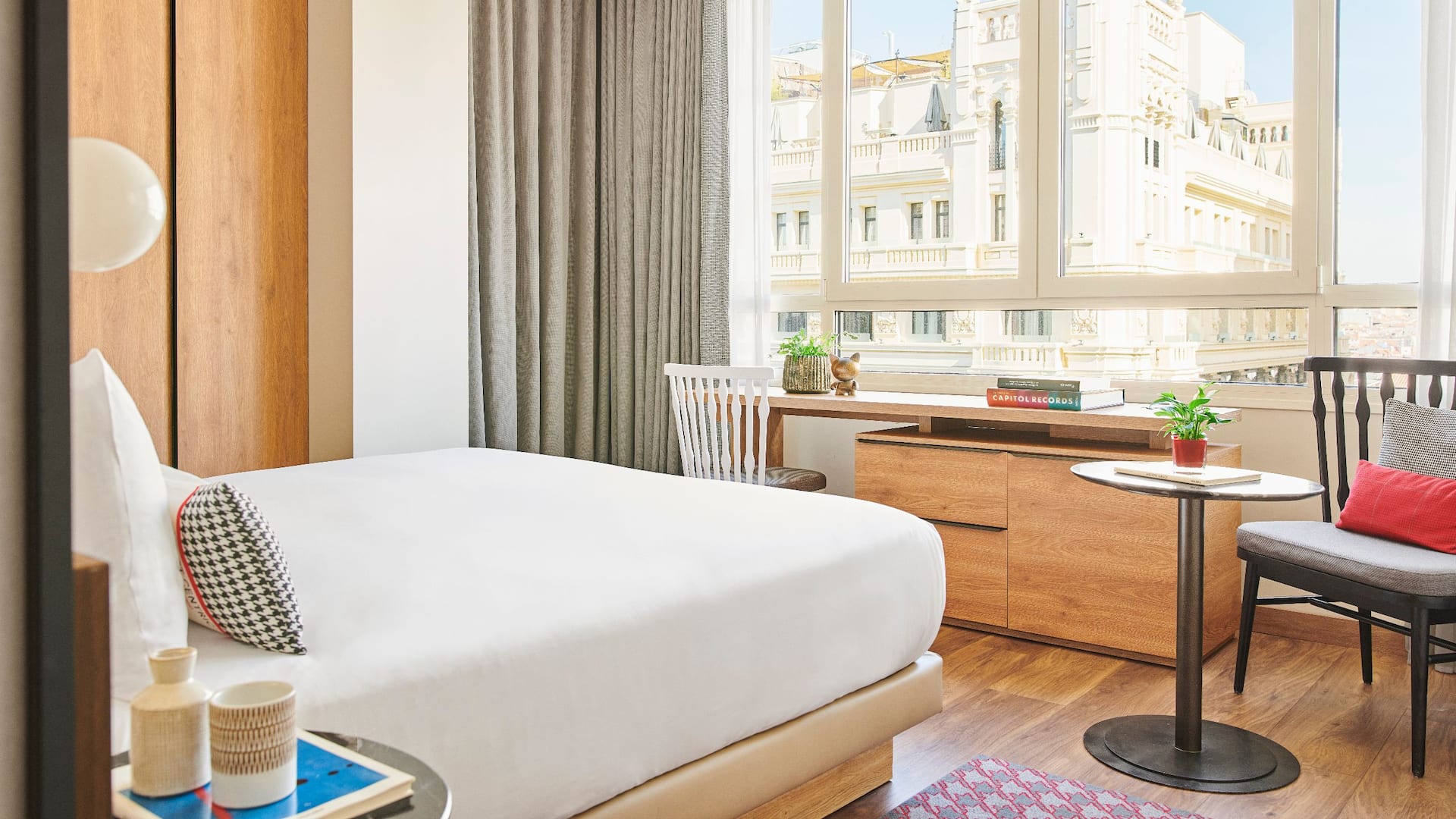 第 1，共 5 Hyatt Centric Gran Via Madrid King Gran Via Room
