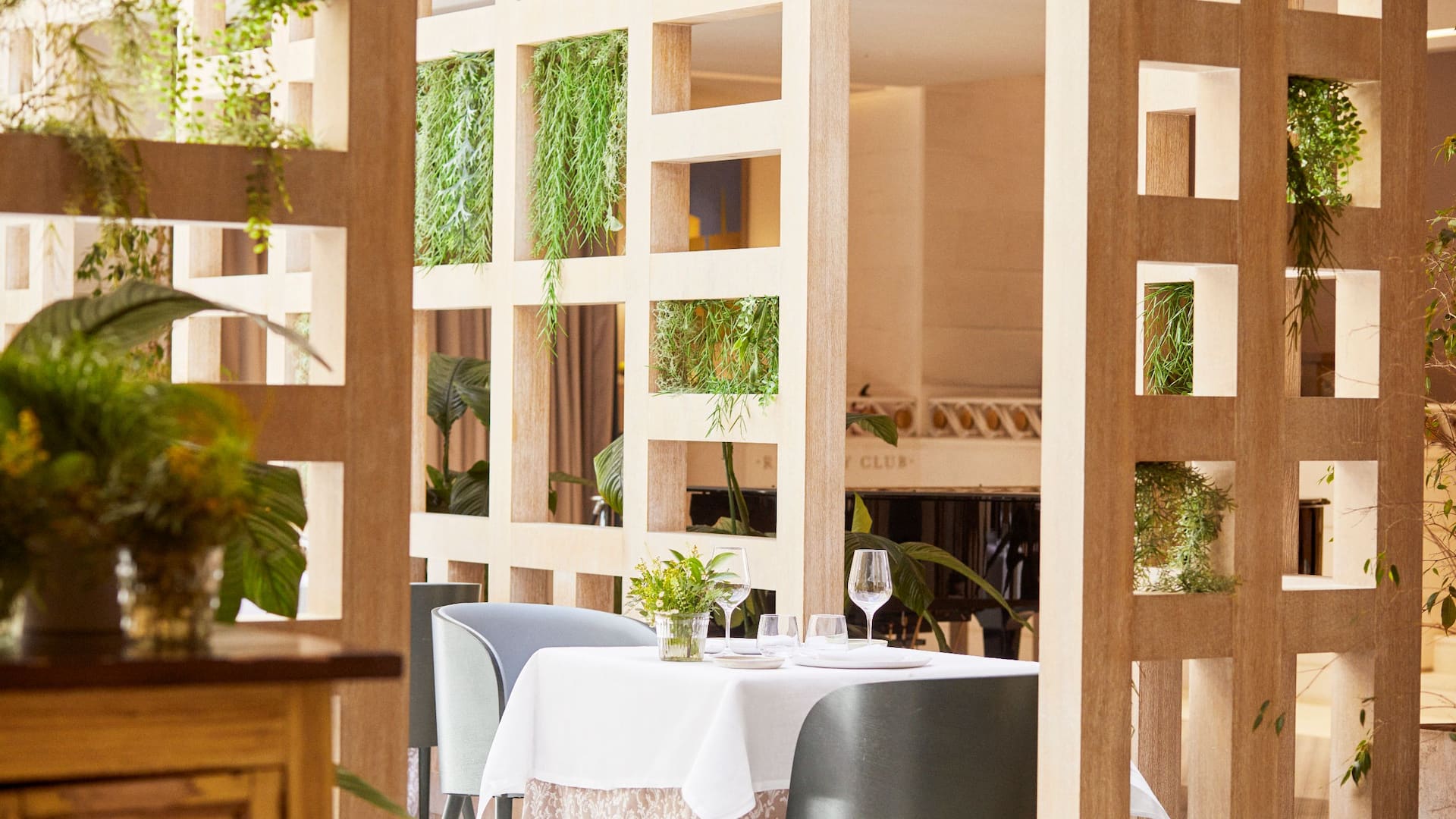 Hotel Presidential Suite Terrace