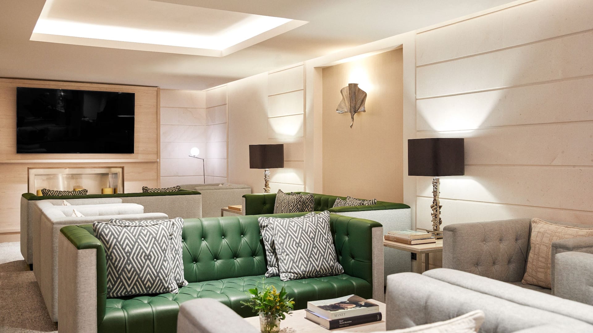 Hyatt Regency Hesperia Madrid Regency Club Seating