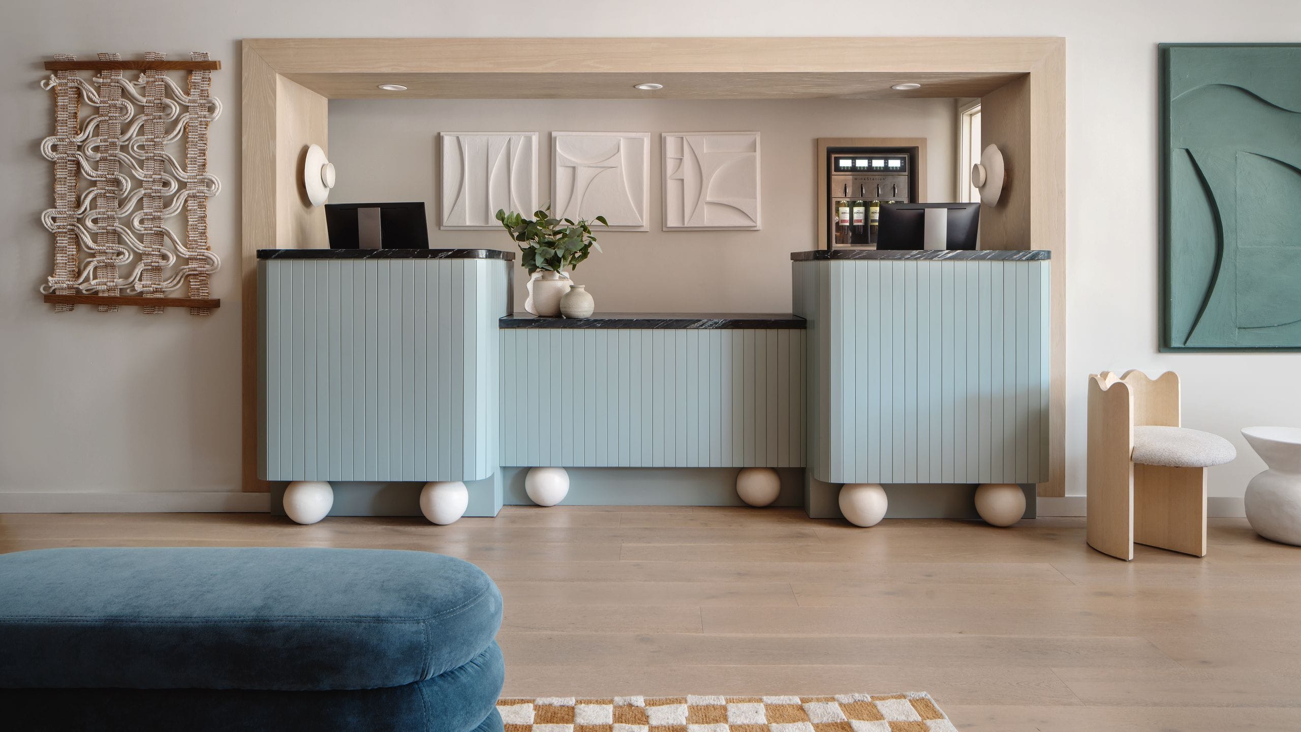 Hotel Avante Lobby Front Desk