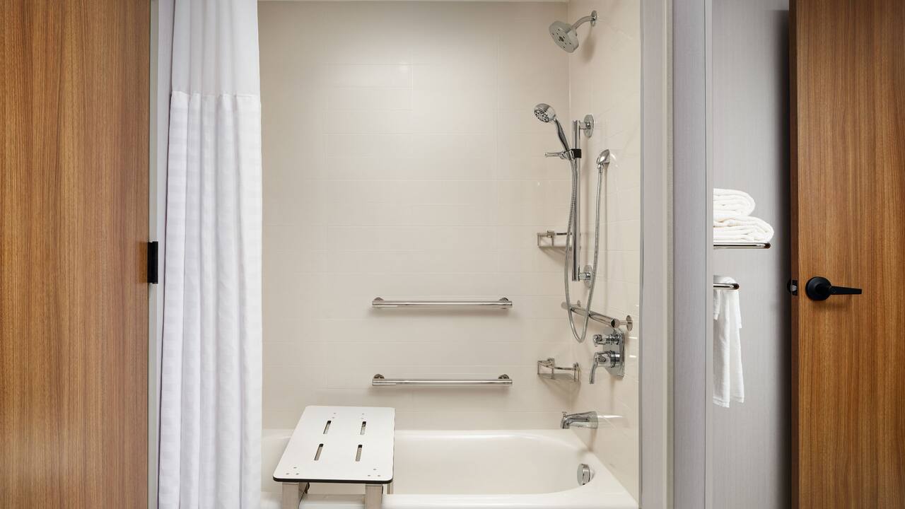 Ada Bathtub