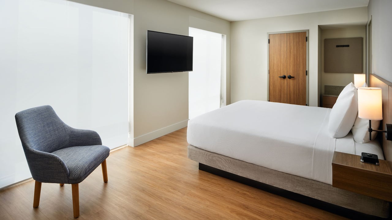 King One Bedroom Suite Bedroom
