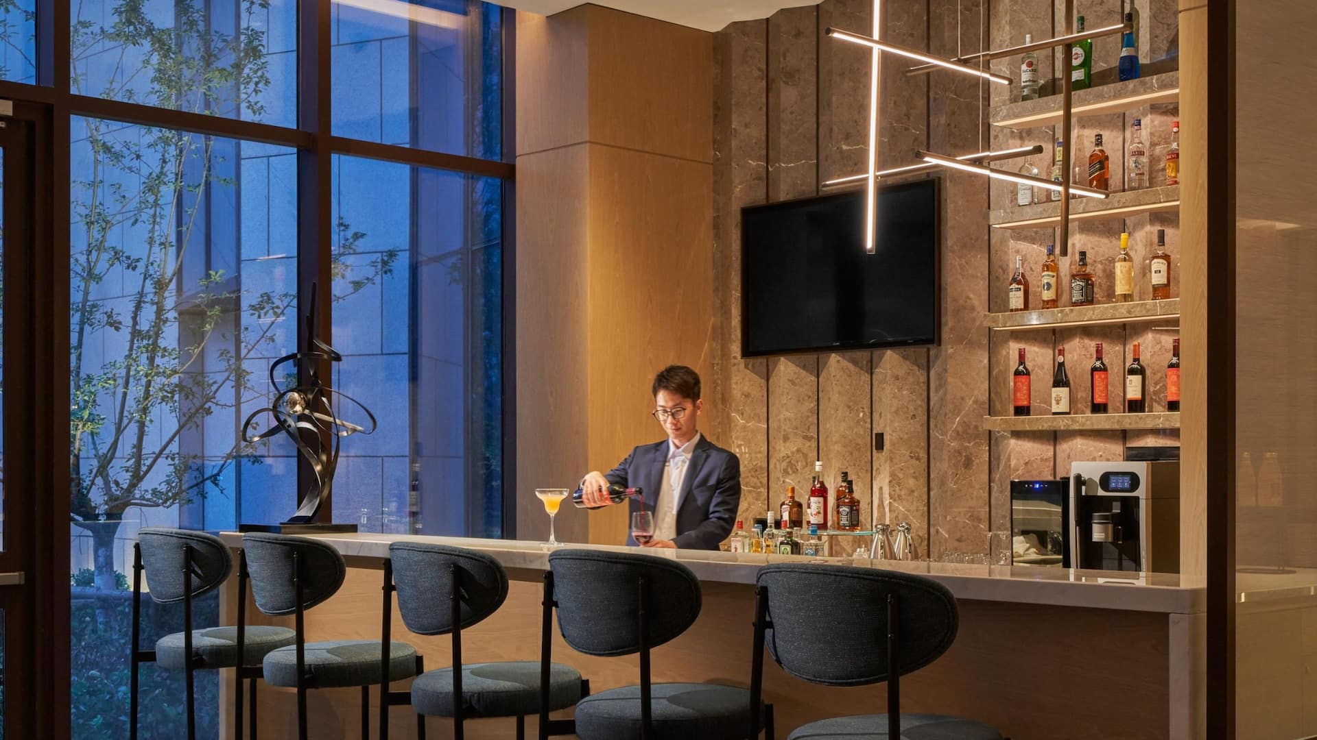 Hyatt Place Yantai Development Zone Bar