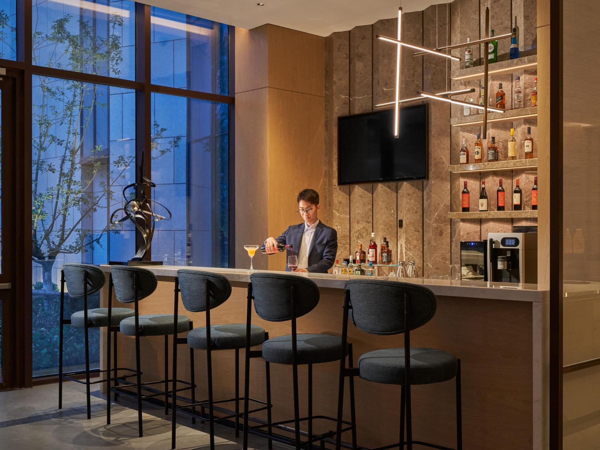 Hyatt Place Yantai Development Zone Bar