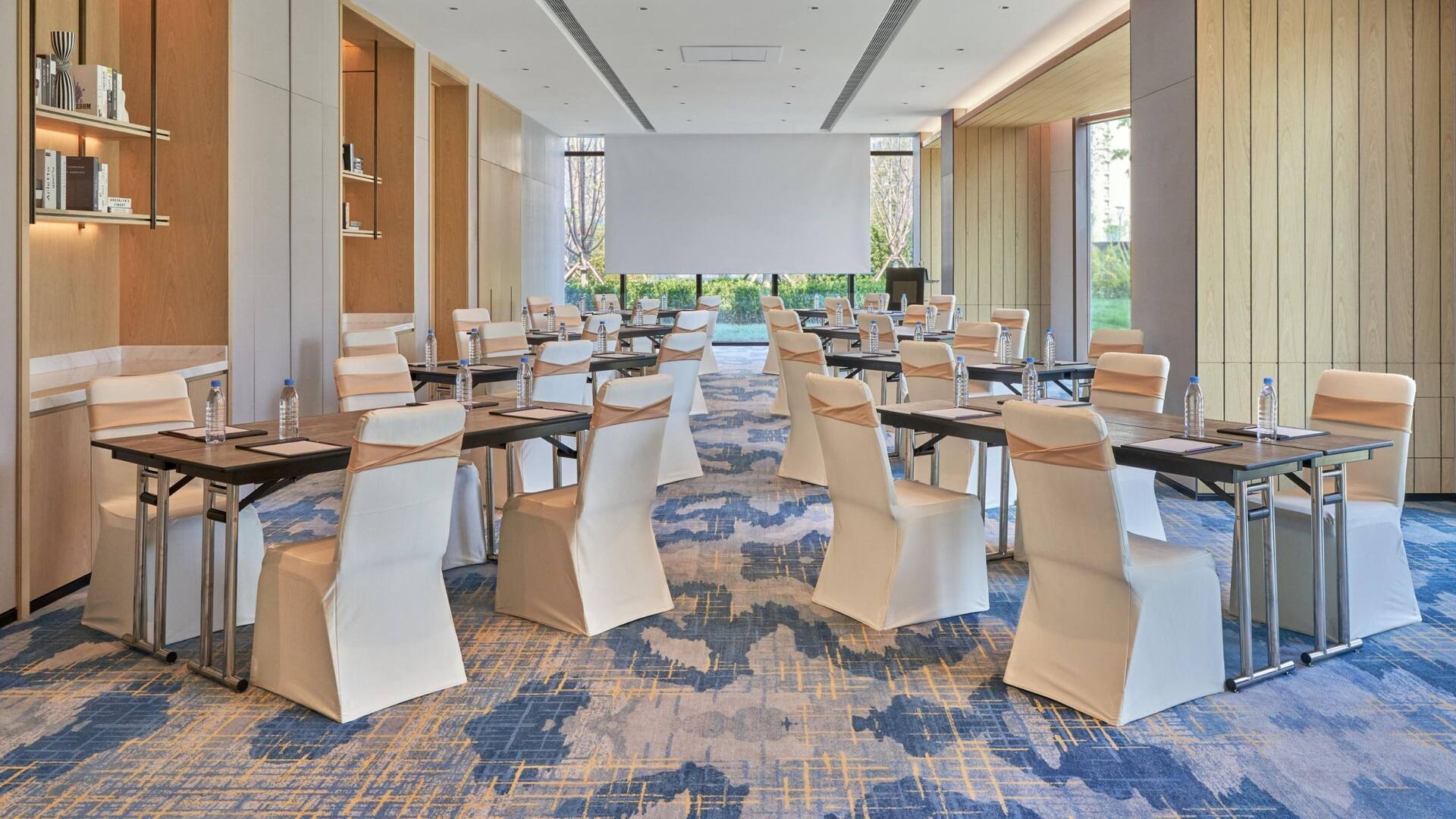 Hyatt Place Yantai Development Zone Event Space Fishbone