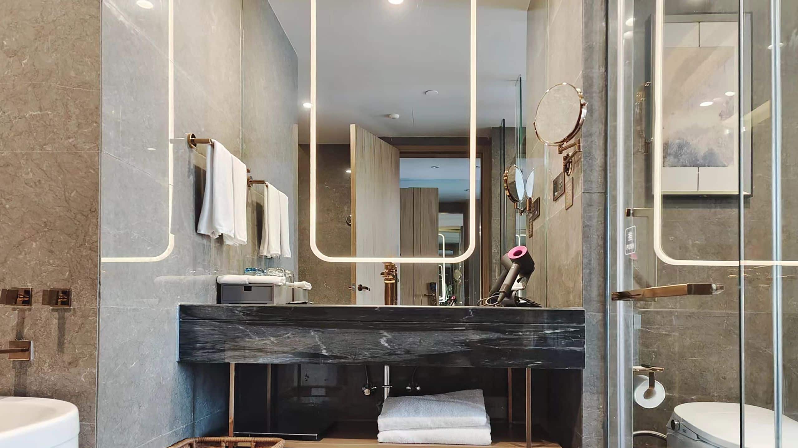 第 3，共 4 UrCove Hefei Eco-Tech Development Area Executive King Bathroom