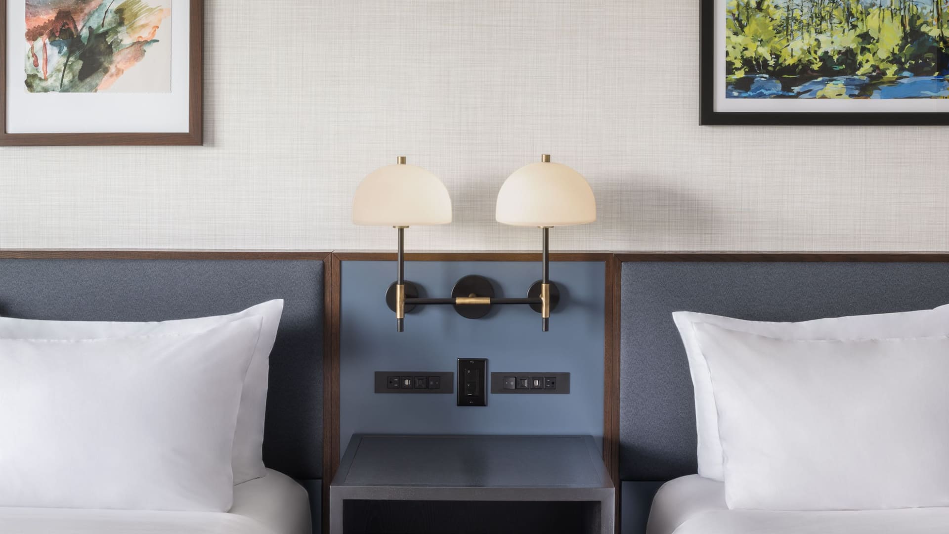 2 de 4 Hyatt Regency Coralville Hotel & Conference Center Two Queens River View Beds