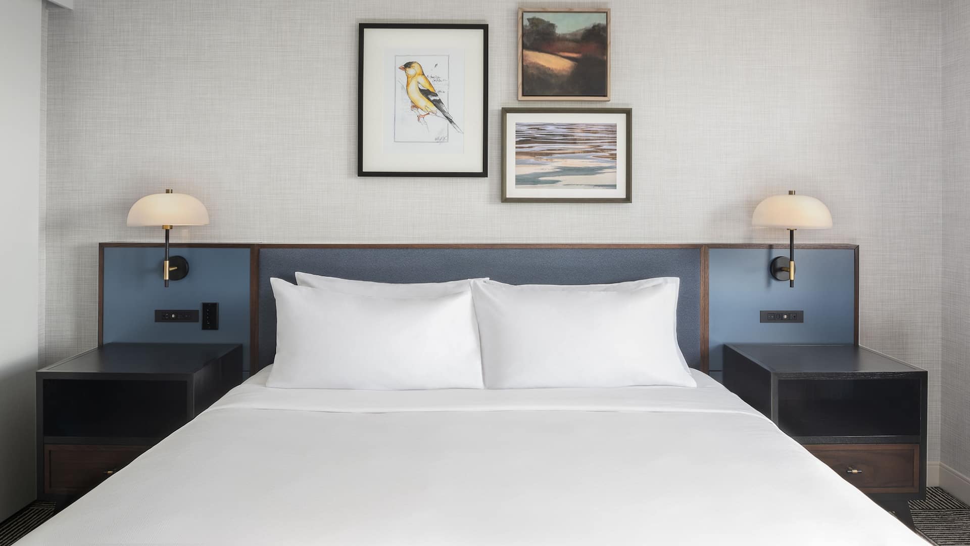 4 de 4 Hyatt Regency Coralville Hotel & Conference Center Executive Suite Bed