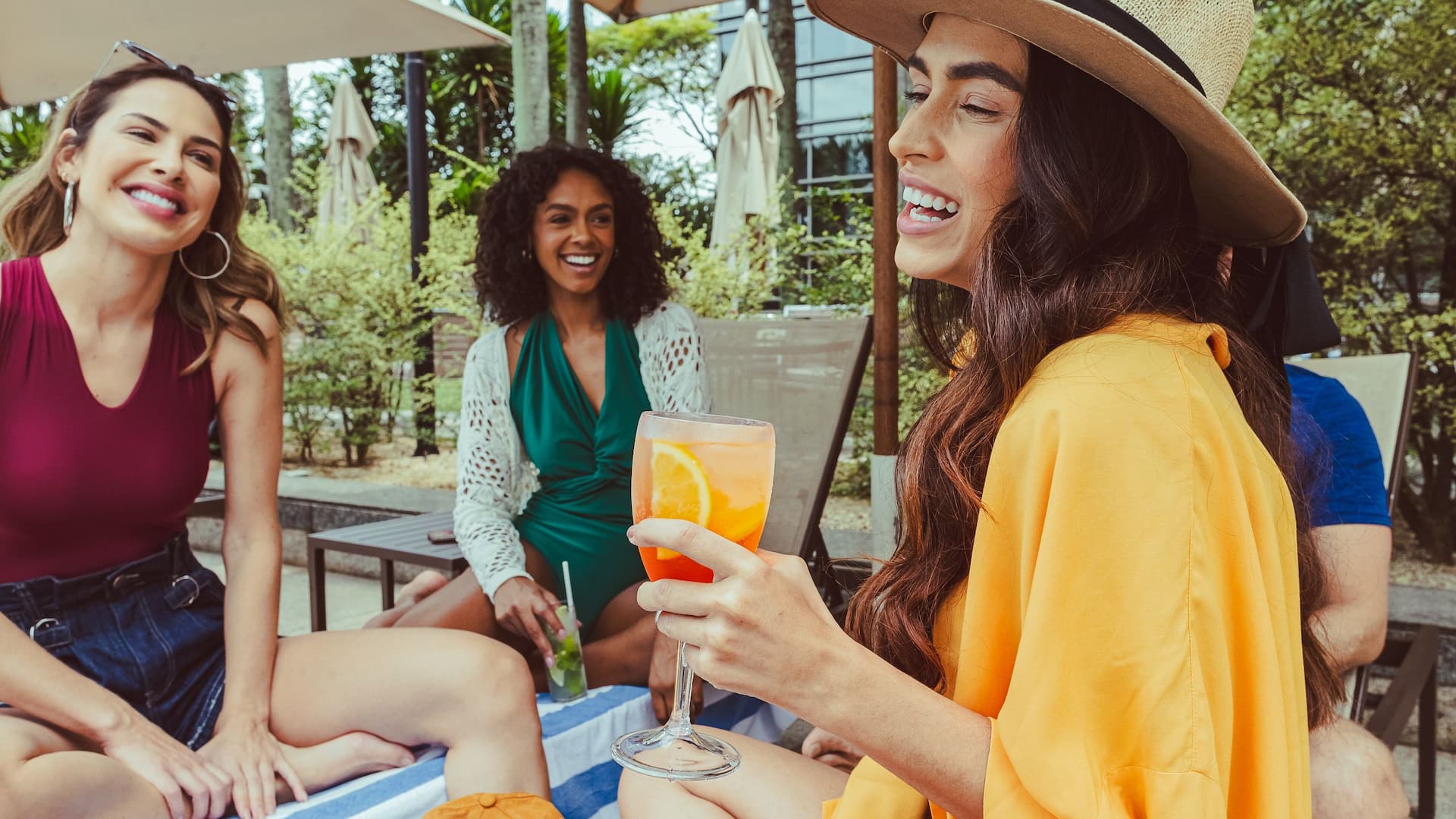 Grand Hyatt São Paulo Lifestyle Pool Women Happy Hour