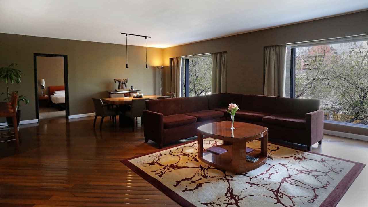 Suite Living Room