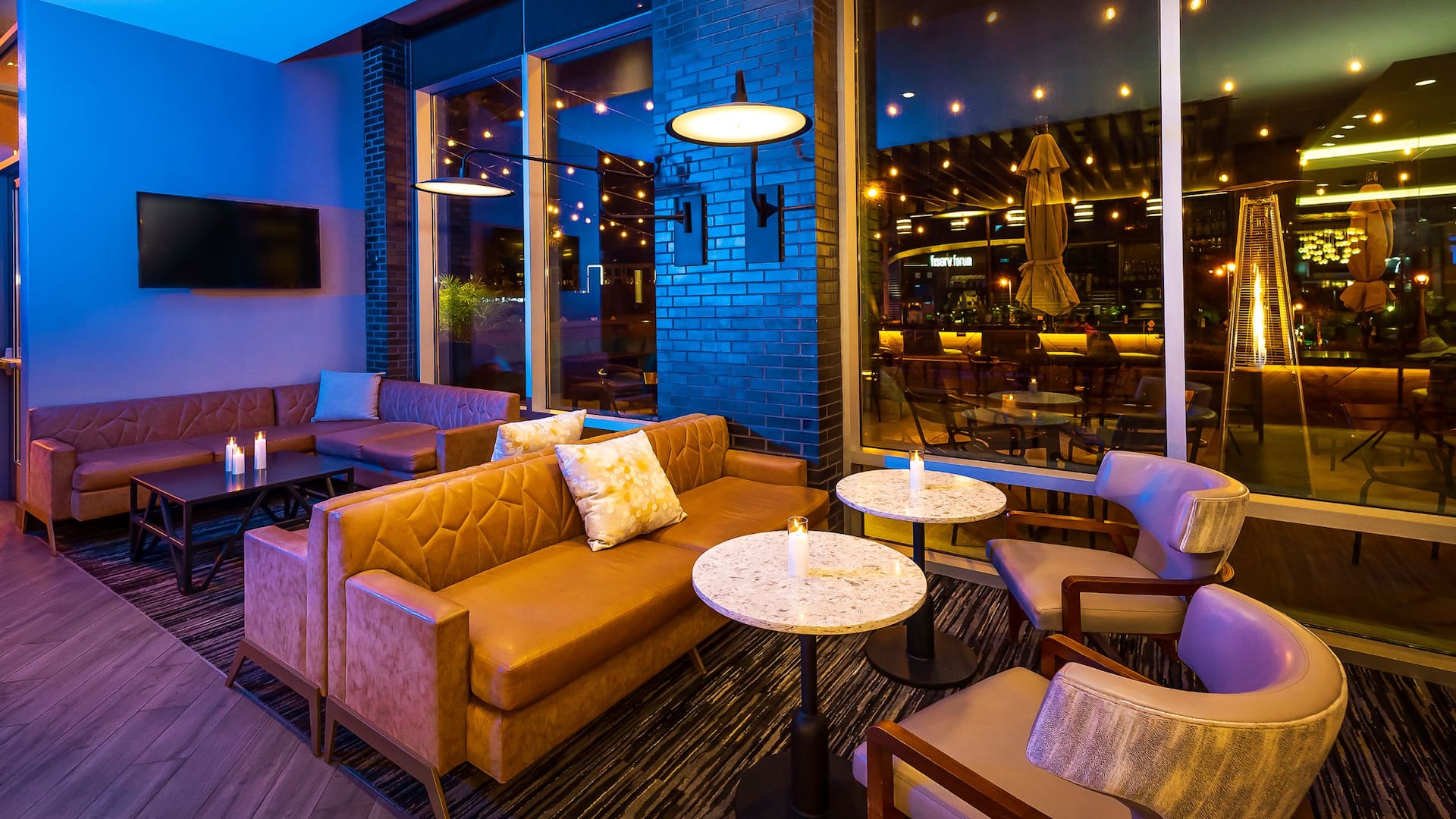 Hyatt Place Milwaukee Downtown Lounge Nighttime