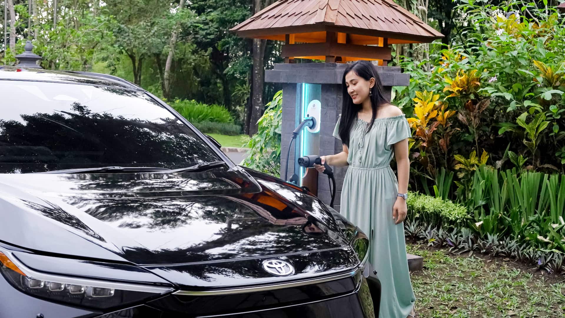 Hyatt Regency Yogyakarta Electronic Vehicle Charging Station
