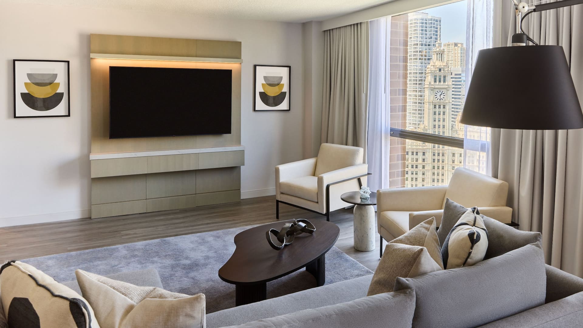 Hyatt Regency Chicago Gm Suite Tight Shot