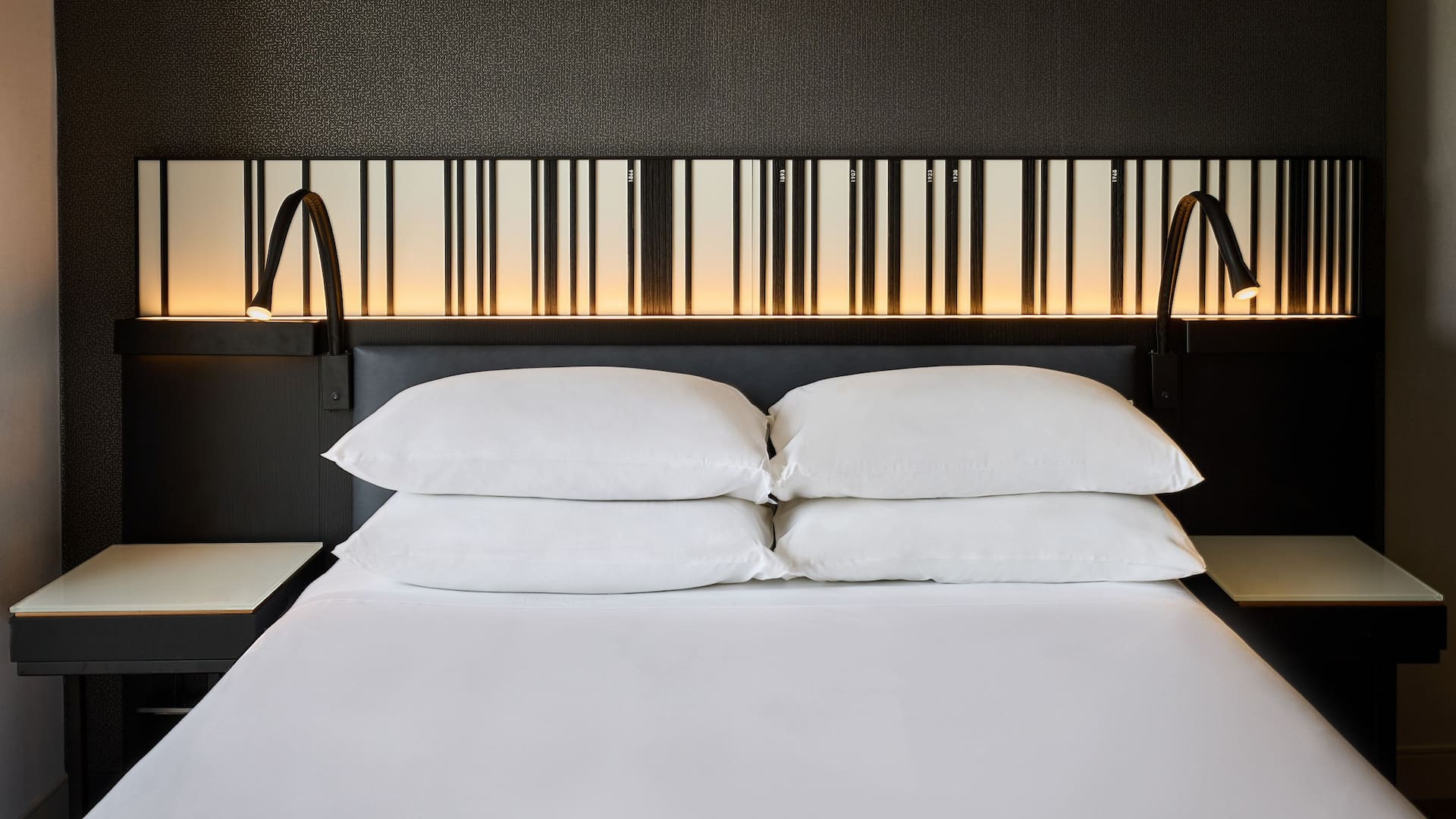 3 de 4 Hyatt Regency Chicago Premium One Queen Bed