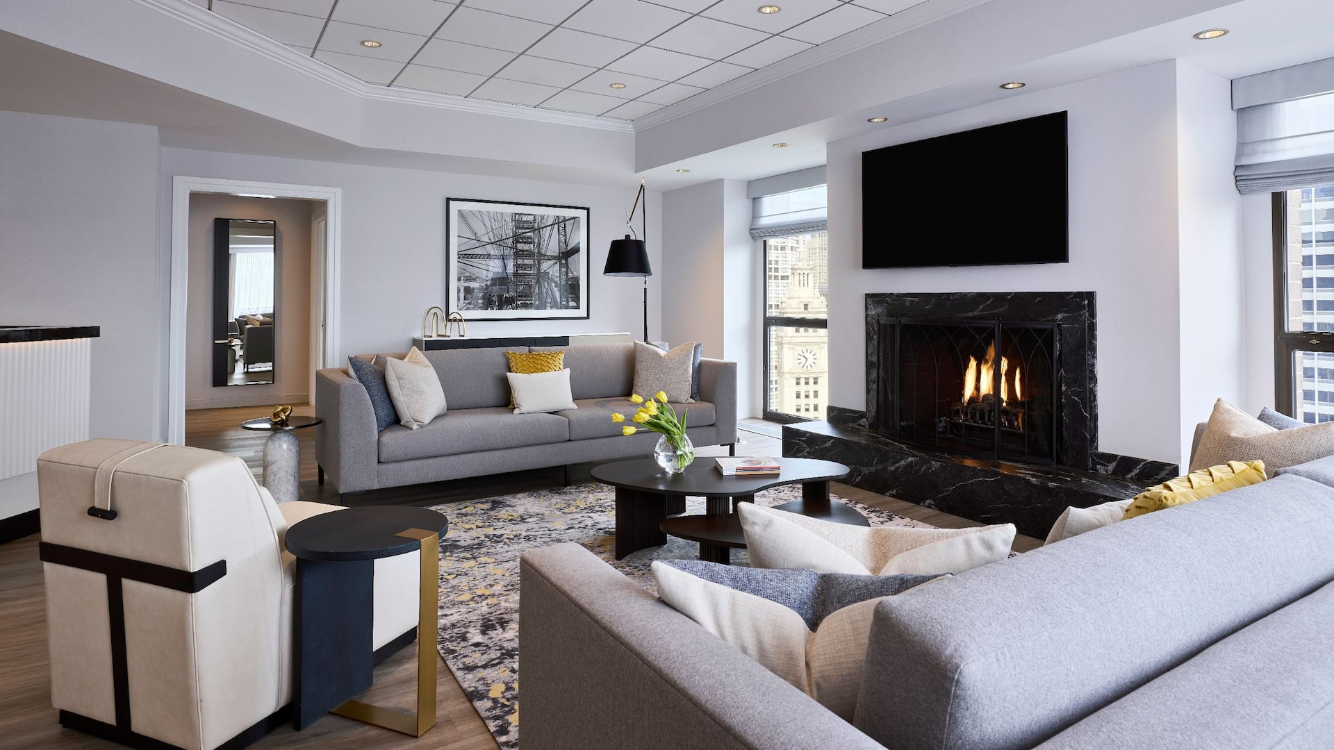 Hyatt Regency Chicago Premium Presidential One Seating Fireplace