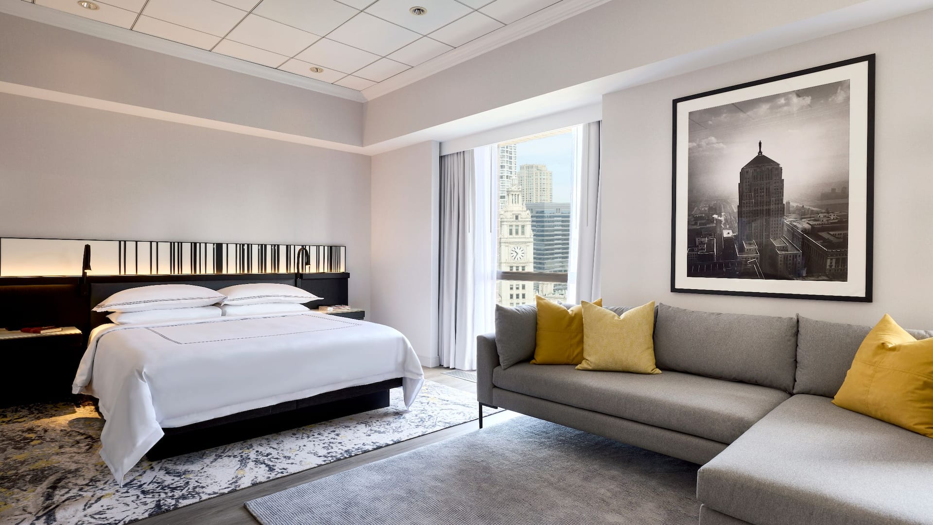 Hyatt Regency Chicago Premium Presidential One Bedroom