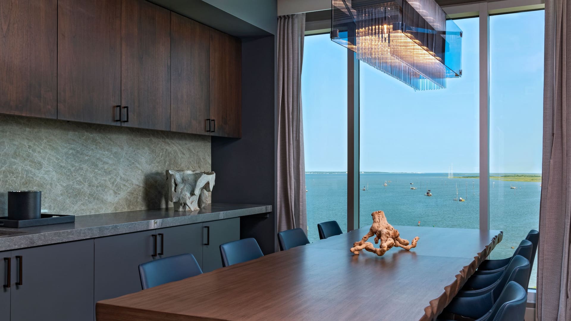 3 of 6 Hyatt Regency Baytown – Houston Presidential Suite Dining Table