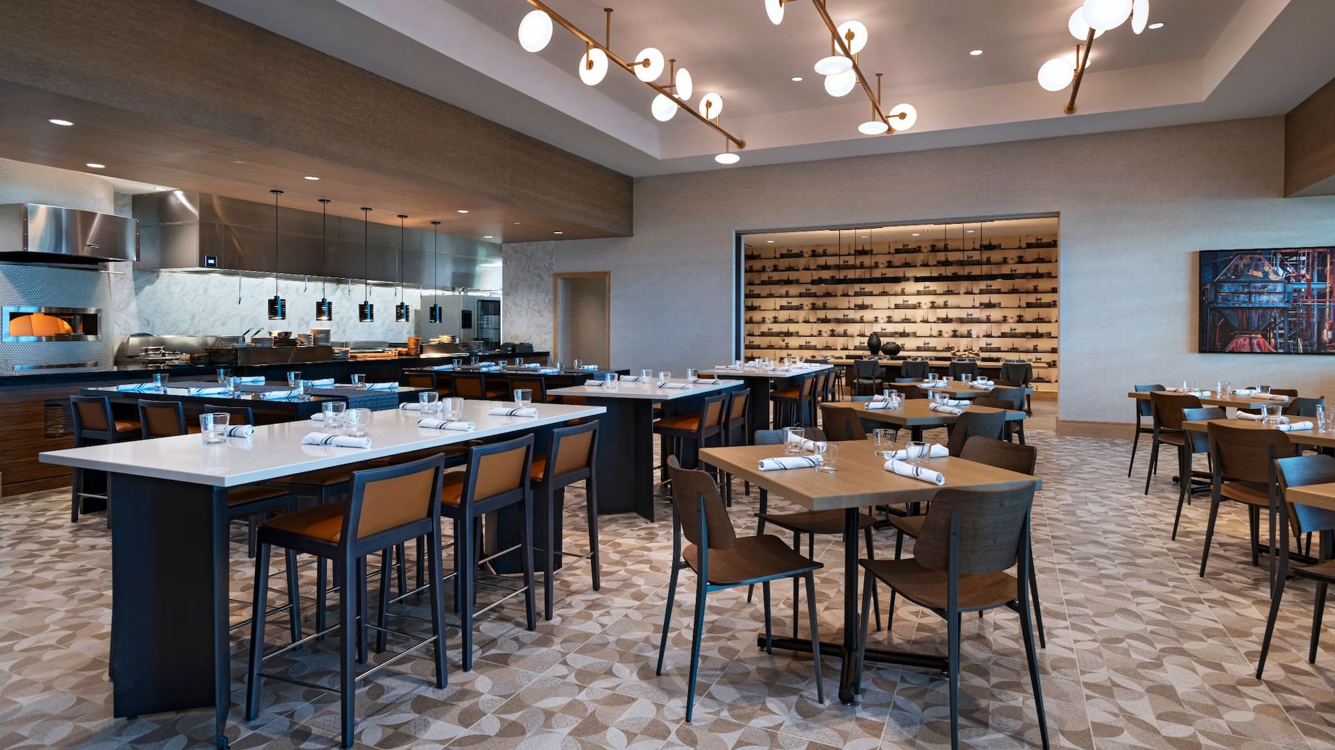 Hyatt Regency Baytown – Houston Restaurant Daytime
