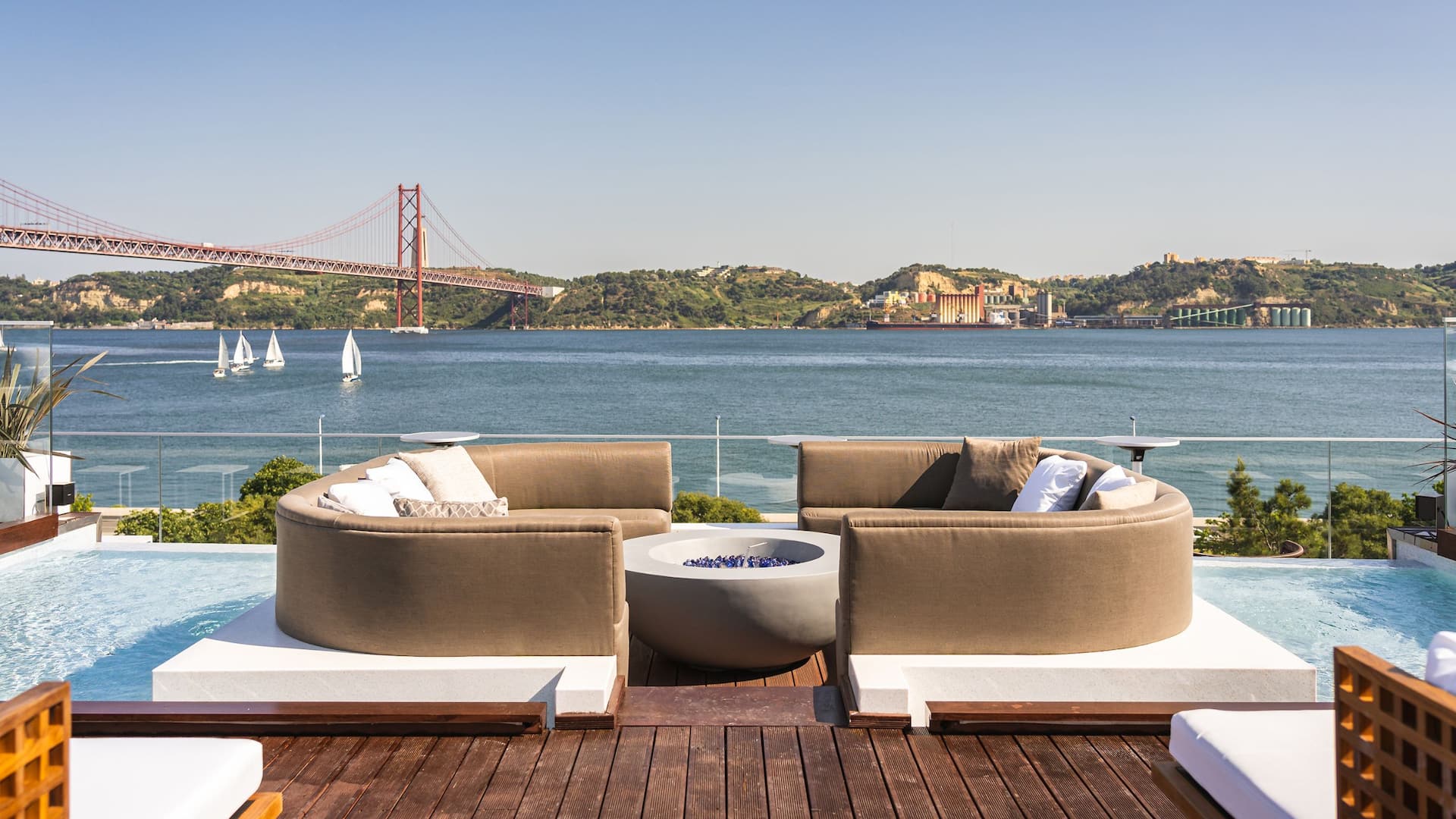 Hyatt Regency Lisbon Icon Rooftop Bar Bay View