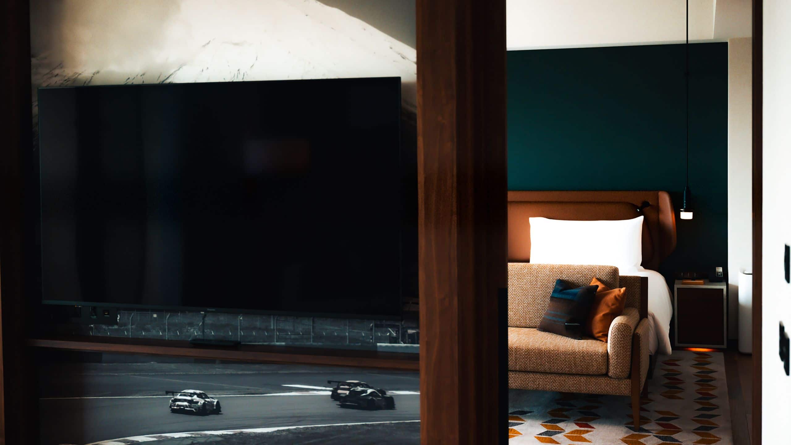 Fuji Speedway Hotel Suite Living Room With Bedroom