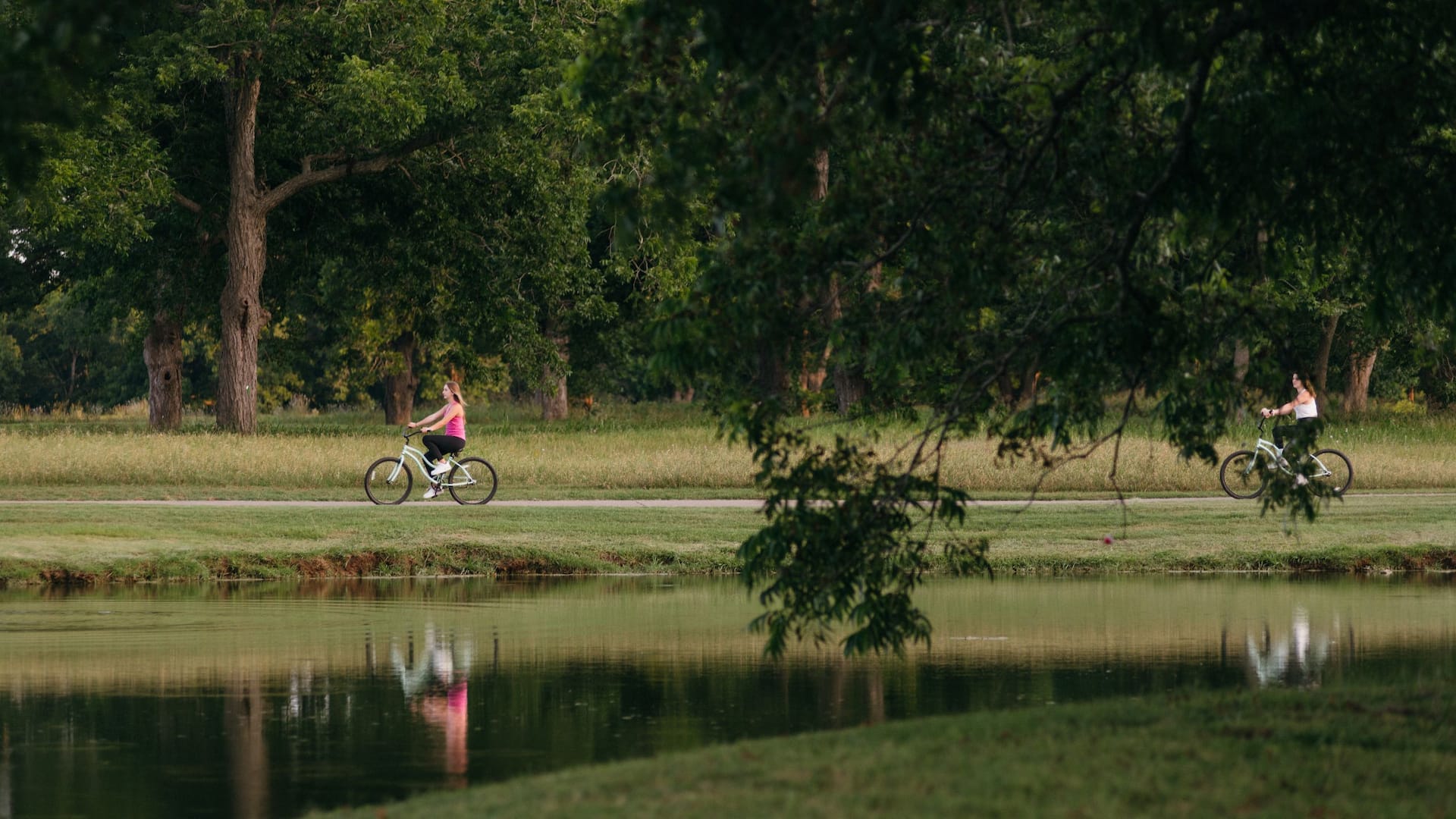 Hyatt Regency Lost Pines Resort and Spa Activity Bike Ride Water