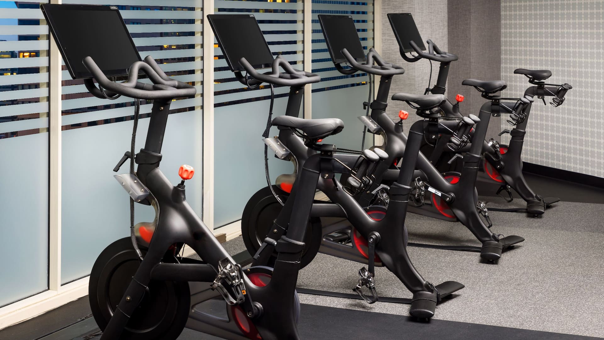 Hyatt Regency San Francisco Downtown SOMA Fitness Bikes