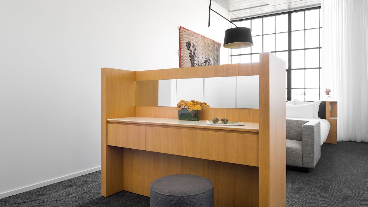 Deluxe King Desk
