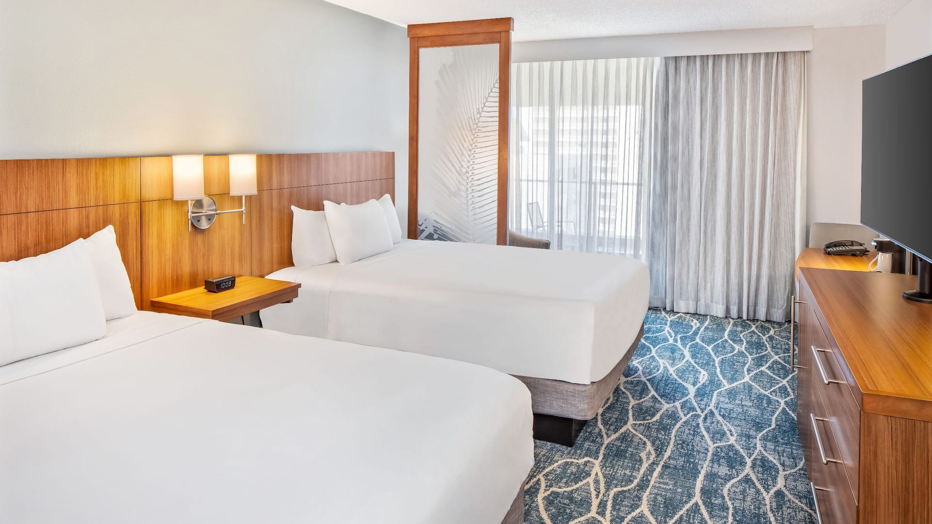 Hyatt Place Waikiki Beach Ocean Two Queens