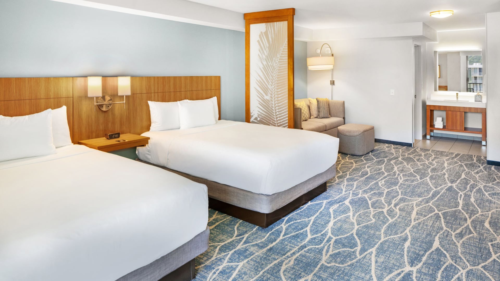 Hyatt Place Waikiki Beach Specialty Mountain Two Queens