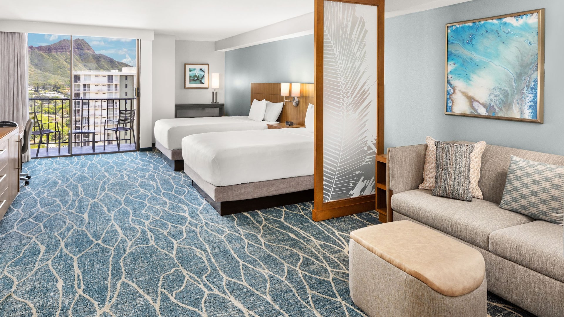 Hyatt Place Waikiki Beach Specialty Mountain View King Room