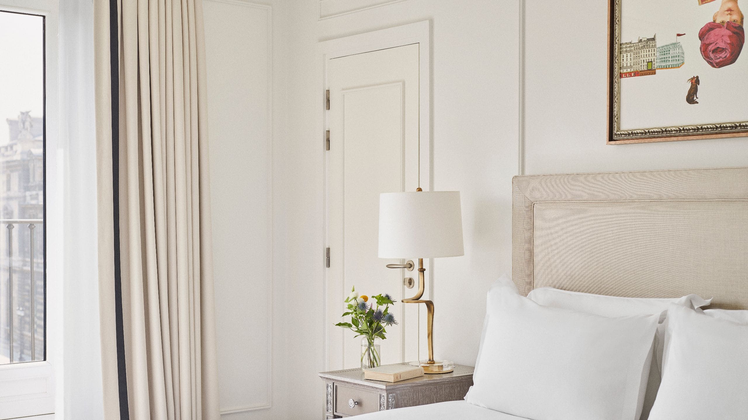 第 7，共 7 Hôtel du Louvre Deluxe View King Room Focus Bed