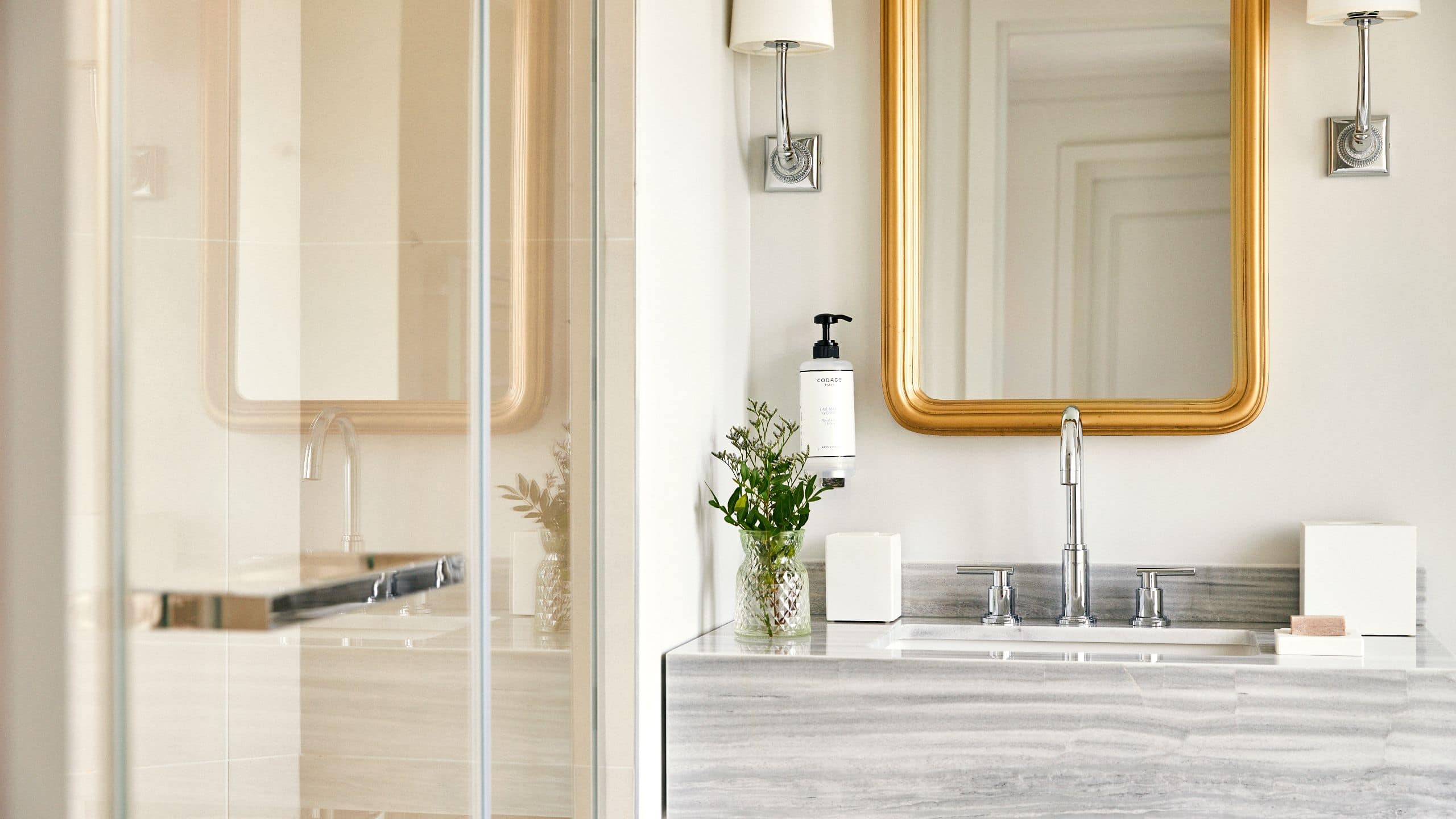 第 7，共 7 Hôtel du Louvre Executive Suite Bathroom