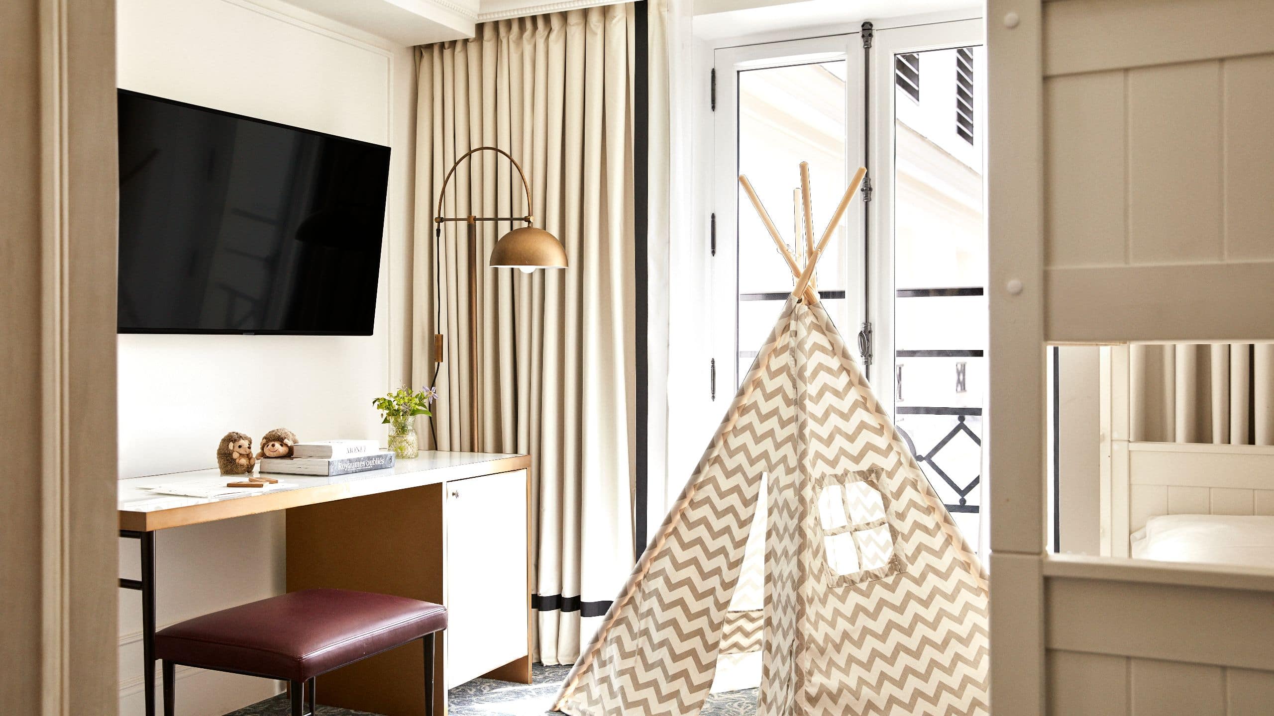 Hôtel du Louvre Family Suite Children Room