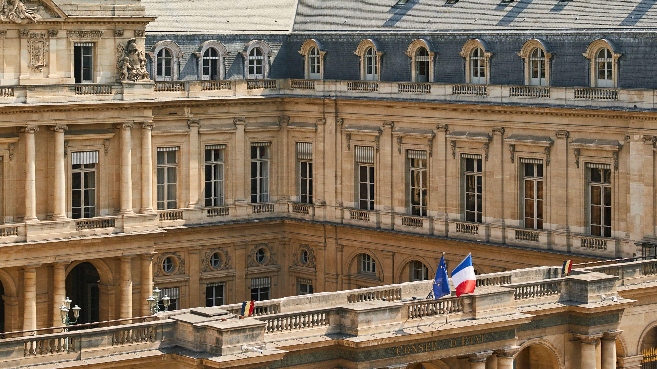 Hôtel du Louvre Junior Suite View Room View Building