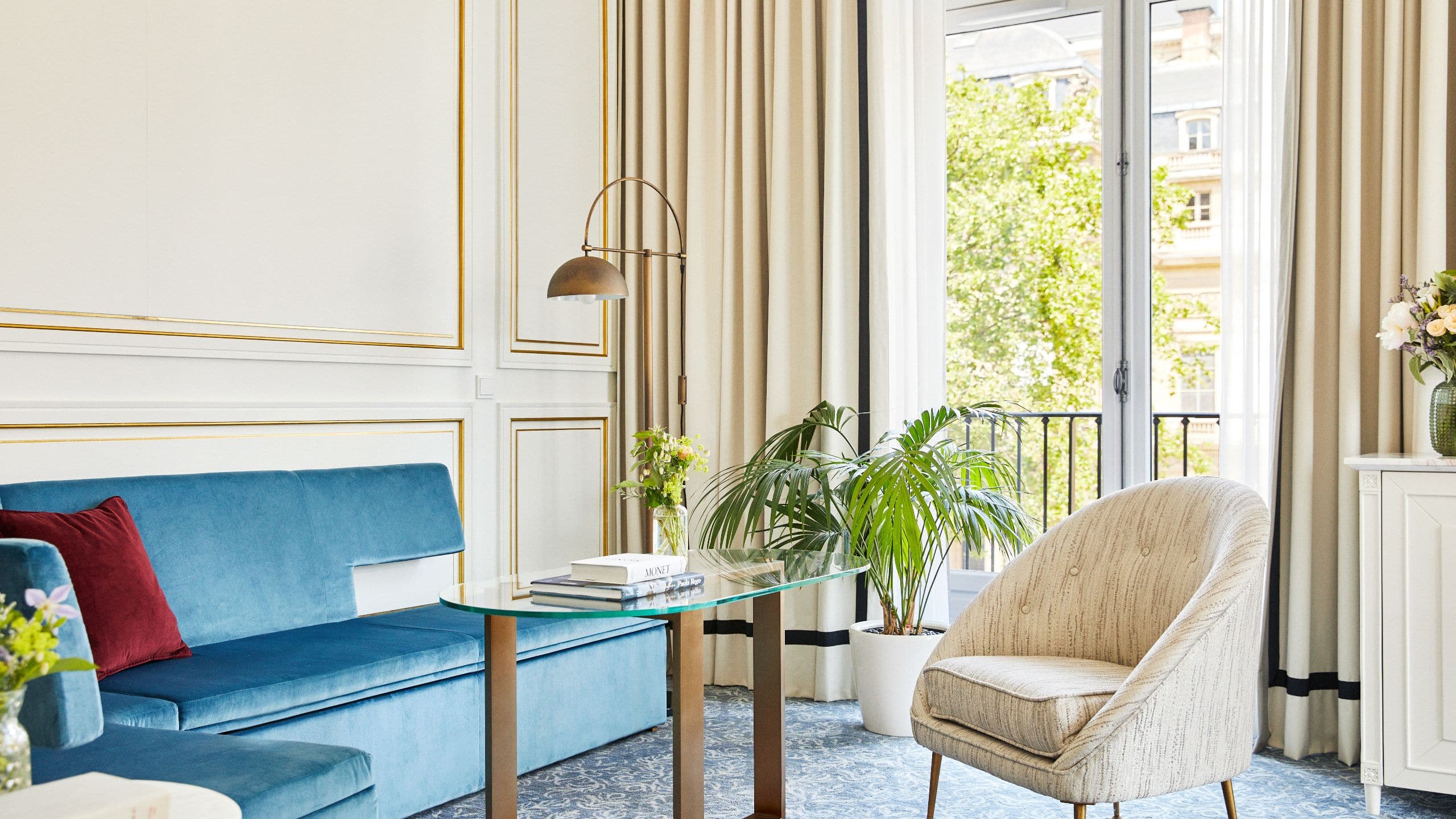 第 5，共 9 Hôtel du Louvre Palais Royal Suite Sitting Area