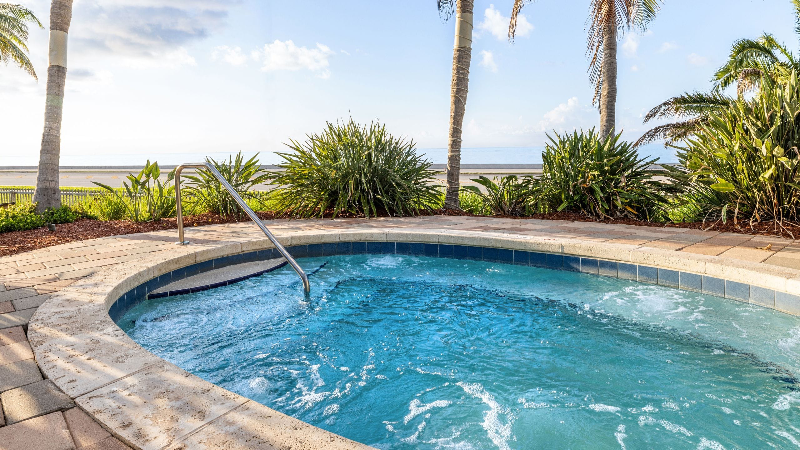 Hyatt Residence Club Key West, Windward Pointe Heated Pool Tub