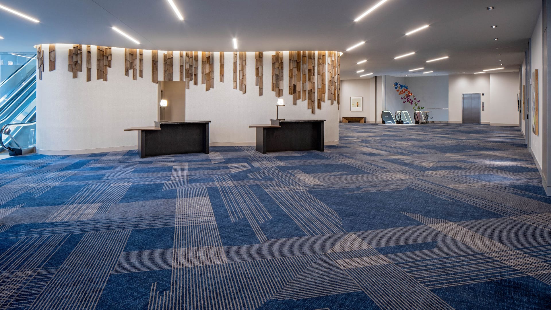 Hyatt Regency Portland at the Oregon Convention Center Deschutes Foyer