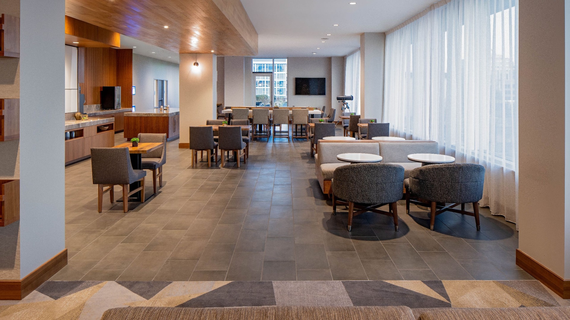 Hyatt Regency Portland at the Oregon Convention Center Regency Club